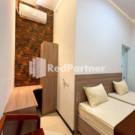 Griya Borobudur Malang Syariah Redpartner Blimbing  المظهر الخارجي الصورة